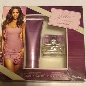 **SOLD**Halle Berry Pure Orchid perfume/shower gel