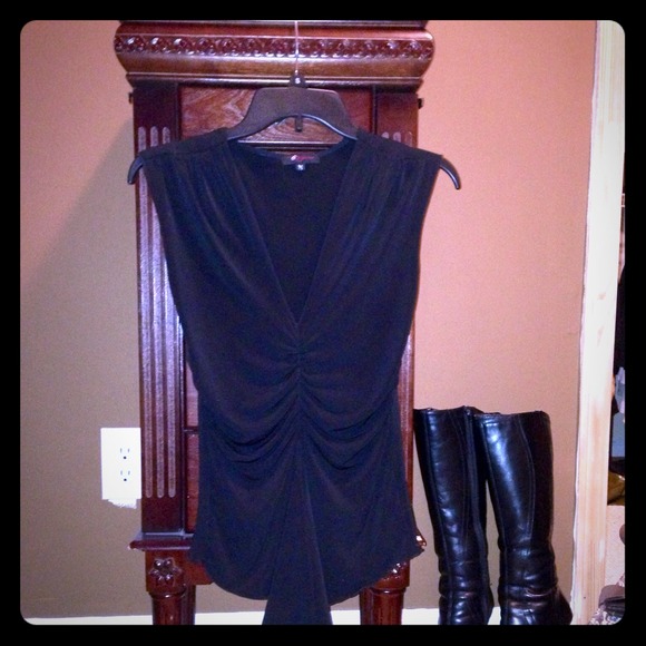 SOLD✋✋Black tank - Picture 1 of 3