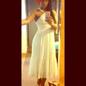 Beautiful Tracy Reese Cream colored lace dress