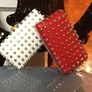 Studded clutch2