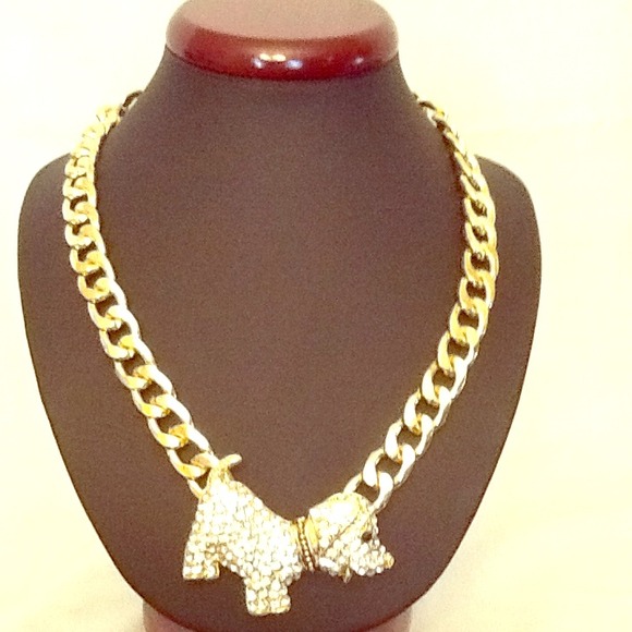 Puppy necklace