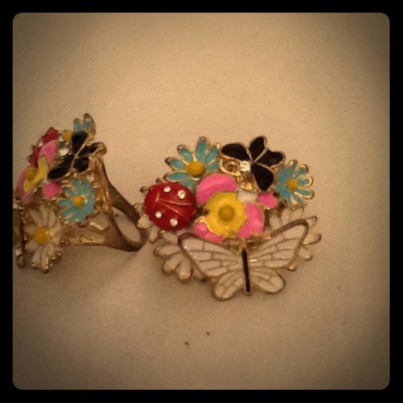 Chunky butterfly ring