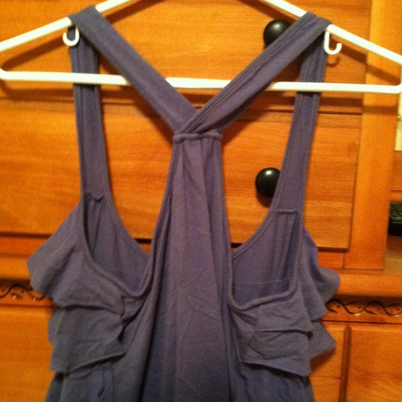 SOLD IN BUNDLE Ombré Lauren Conrad Ruffle Tank! - Picture 2 of 3