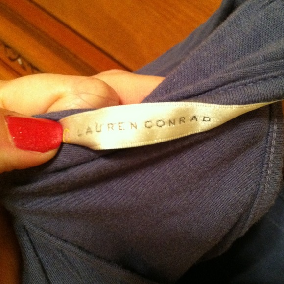 SOLD IN BUNDLE Ombré Lauren Conrad Ruffle Tank! - Picture 3 of 3