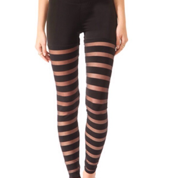 *Mesh Black Leggings*