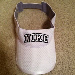 SOLD IN BUNDLE Brand New Nike Visor