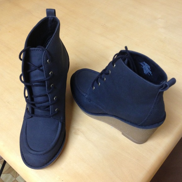 Wedge booties