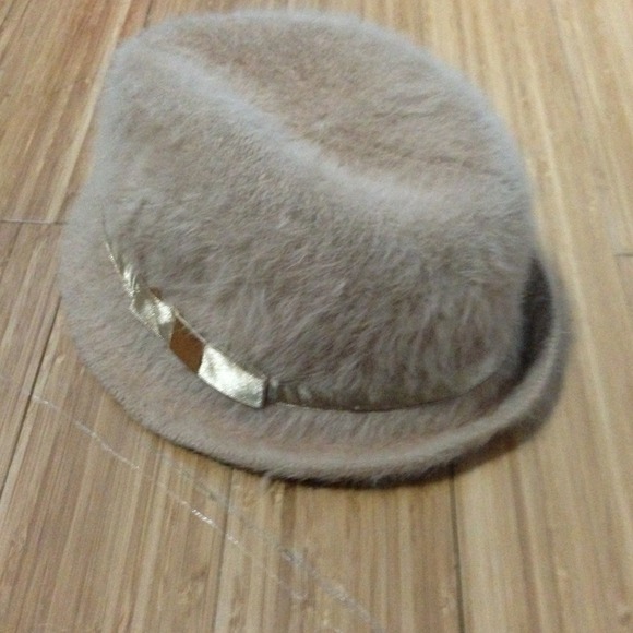 ❌SOLD❌Angora Hat🍁