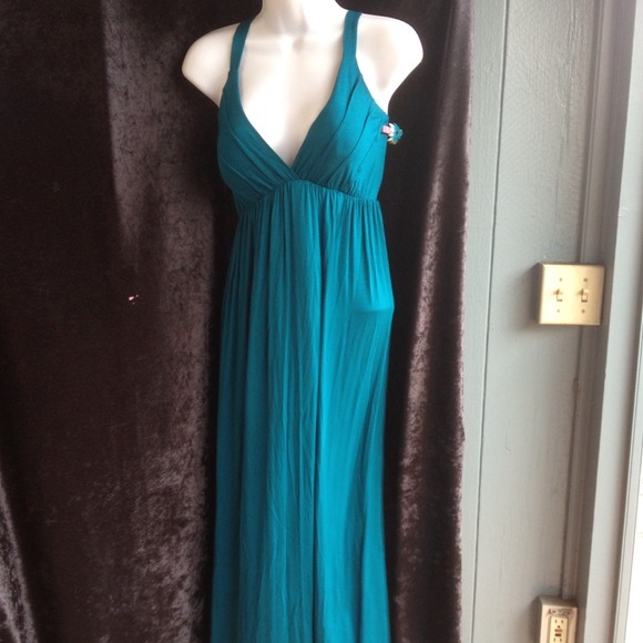 Dresses & Skirts - Dress