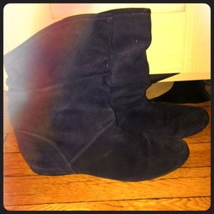 Navy Steve Madden boots