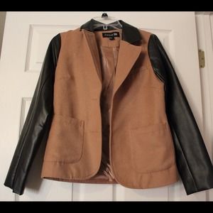 Faux leather sleeve blazer with pockets
