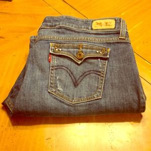 ON HOLD Levi's Jeans