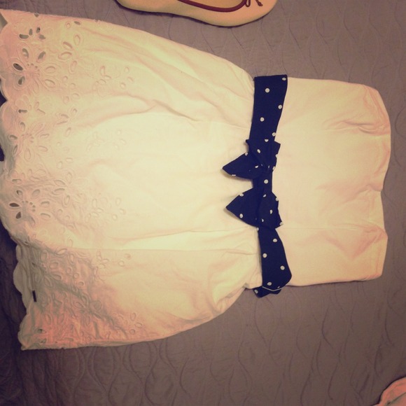 ⛔BUNDLED⛔ White Hollister Sun Dress