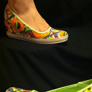 Size 8 and 1/2 multicolor wedge