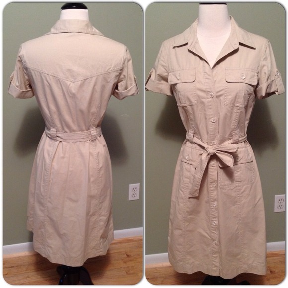 Banana Republic Dresses & Skirts - ❤SOLD❤Banana Republic tan stretch safari dress