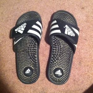 🚫RESERVED Adidas sandal