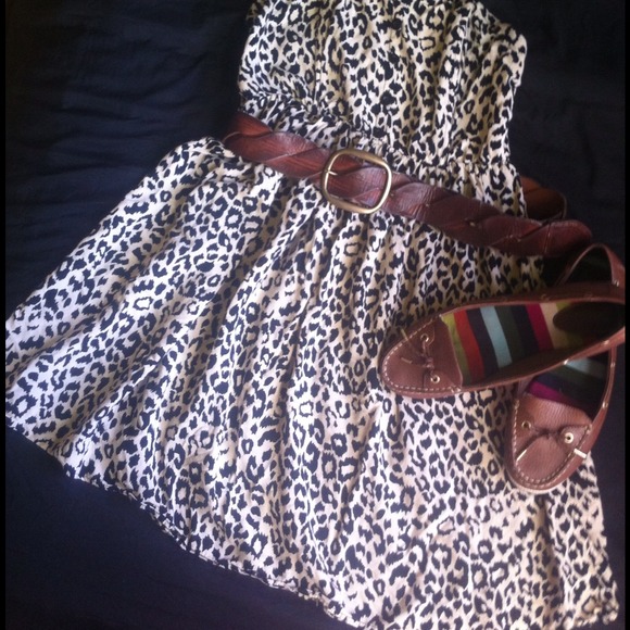 *Sold** Leopard Strapless dress