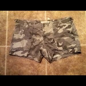 Old navy gray/white camo shorts