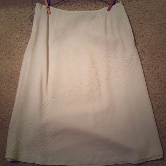 SOLD IN BUNDLE White Skirt!