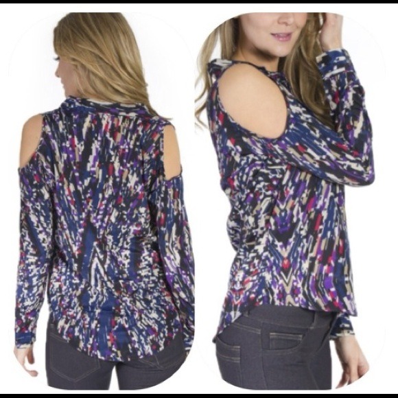 Romeo & Juliet Couture Tops - R &J Cold Shoulder Button Down and tShirts BUNDLE