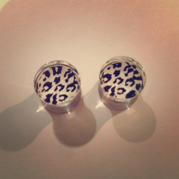 Acrylic cheetah plugs