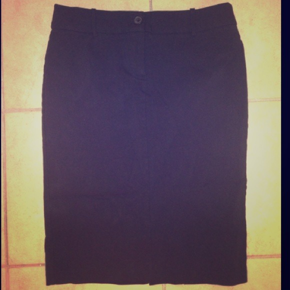 Black pencil skirt