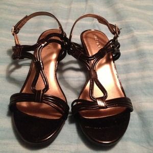 NWOT Small Wedge Black Sandal