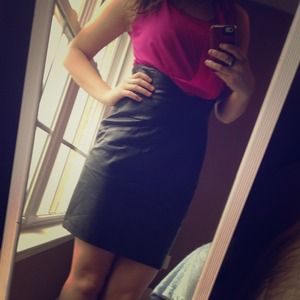 VINTAGE black faux leather pencil skirt