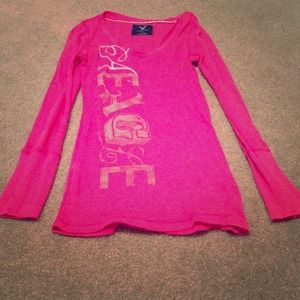 Long Sleeved American Eagle Top!