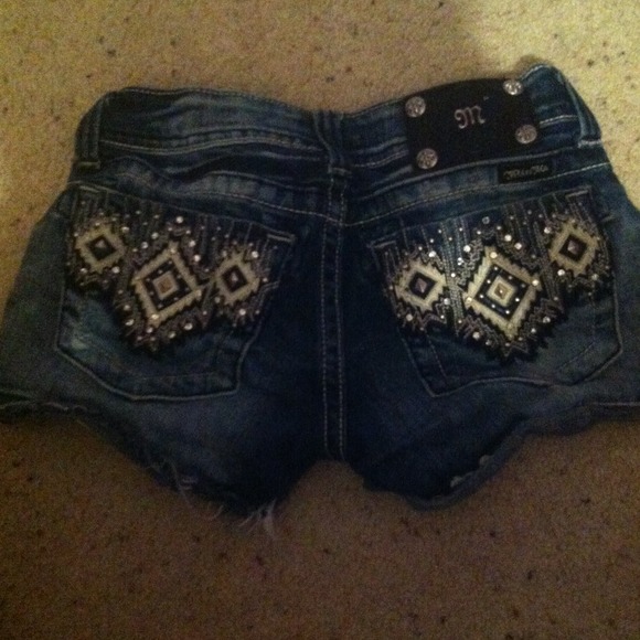 Real Miss Me Shorts - Picture 3 of 3