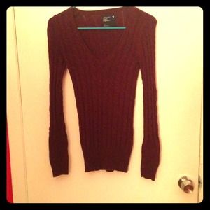 Maroon sweater
