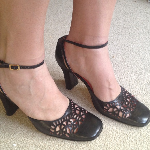 *SALE* Fantastic ankle strap pumps! Love them!