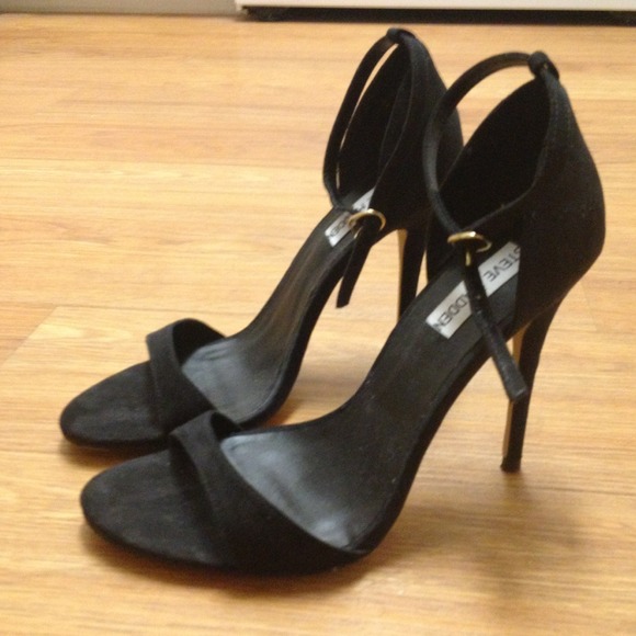 Steve Madden sexy strap heel - Picture 3 of 4