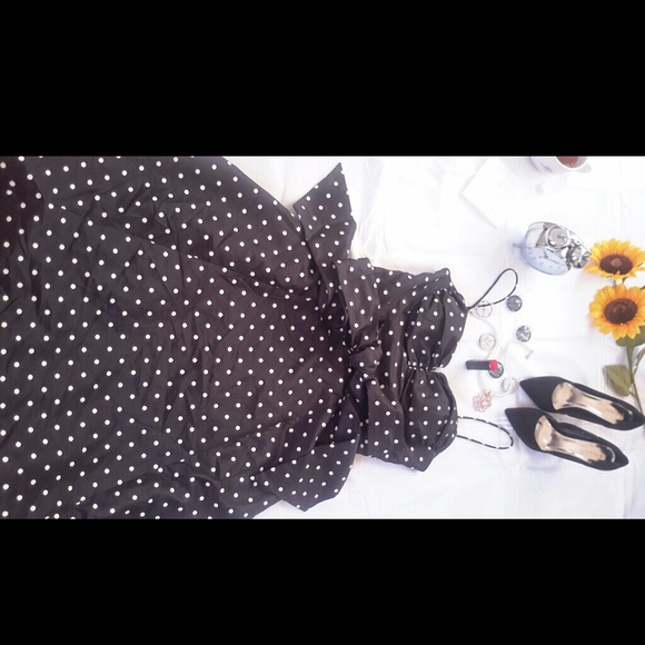 PM Editor Pick Elegant Polka-dot Tea Dress: SOLD - Picture 2 of 4