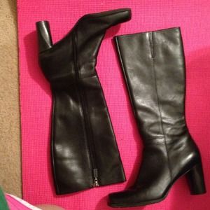 Boots - GUC Naturalizer all leather Black Boots!:) Boots - GUC Naturalizer all leather Black Boots!:)