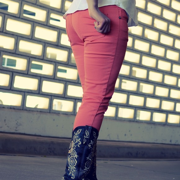 Coral skinny jeans!