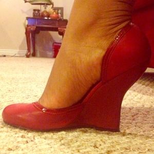 BCBG RED HEELS!!!!