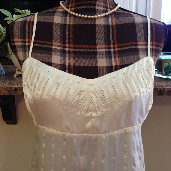 BCBGMaxAzria Tops - SOLD 🎀HOST PICK🎀 BCBG MAXAZARIA Top SZ L
