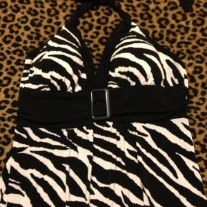 ✨REDUCED✨Zebra print halter top