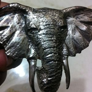 Silver elephant broach/pendant