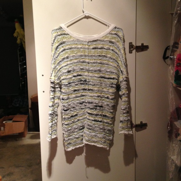 Free People super cute sweater - Picture 3 of 3