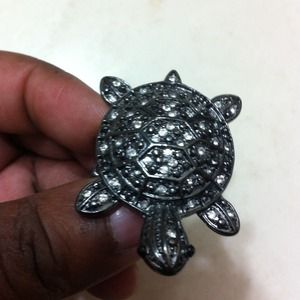 Very pretty turtle ring