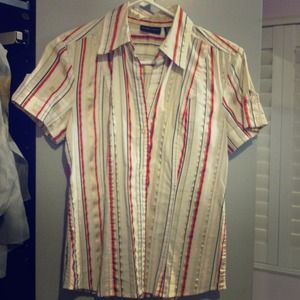 New York &Company stretch shirt