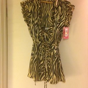 Gorgeous night gown !