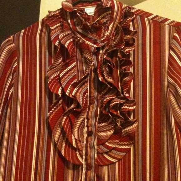 Pretty Retro Ruffle Blouse - Picture 2 of 2