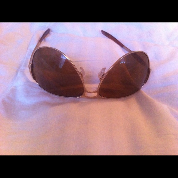 Polarized Oakley sunglasses.