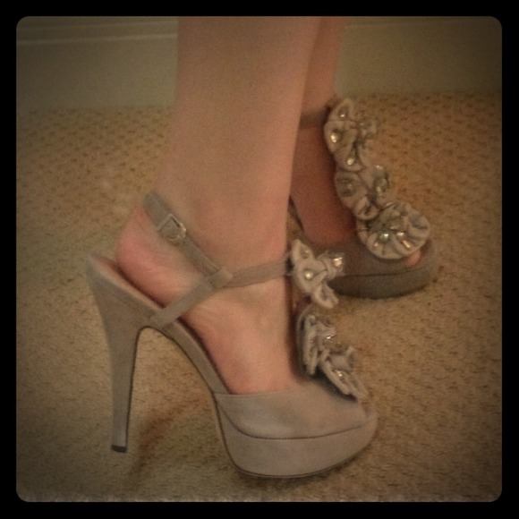 ❌SOLD Vince Camuto heels