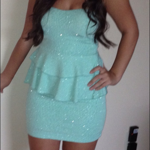🎀SOLD🎀 MINT PEPLUM DRESS