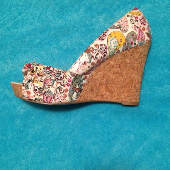 Steve Madden Wedges size 8