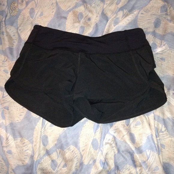 🚫SOLD🚫Lululemon run: speed shorts size 4